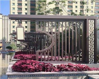 甘肅平?jīng)鍪兰o(jì)花園特色景觀(guān)宮燈項(xiàng)目